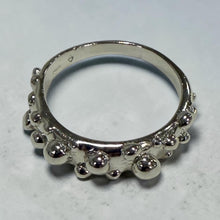 Load image into Gallery viewer, Dot Bubble Ring
